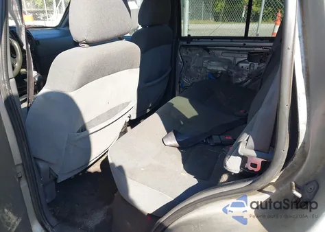 2002 Kia Sportage z USA, uszkodzony, nr VIN KNDJB723225109564